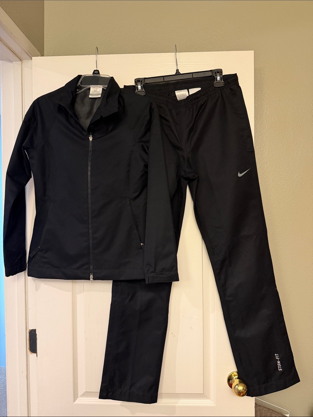 Nike Golf Storm-Fit Track Suit Jacket Pants Womens XS Waterproof Lined.